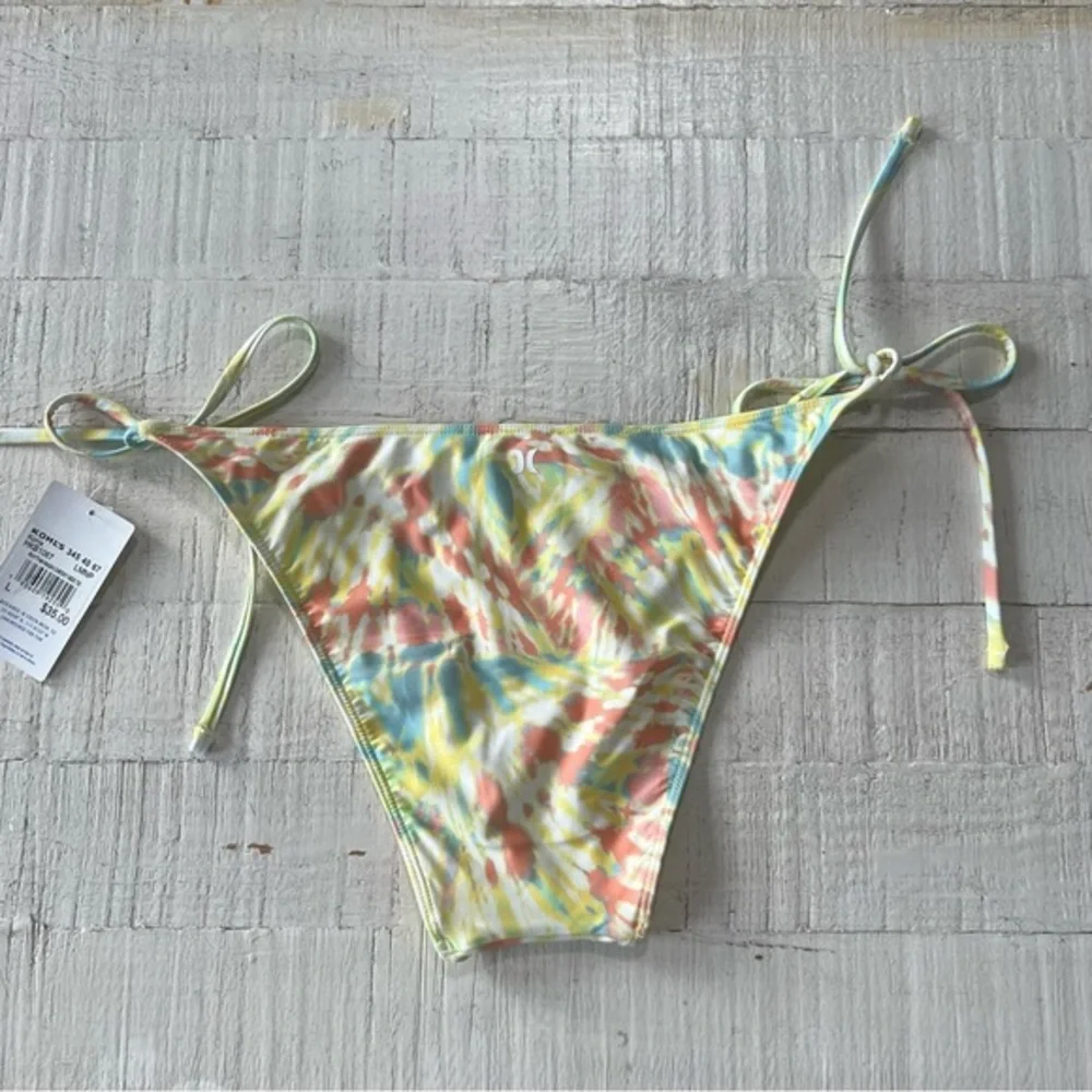 Hurley Rhythm Wash Cheeky Side Tie Bikini Bottoms size Large NWT Tie‎ Dye